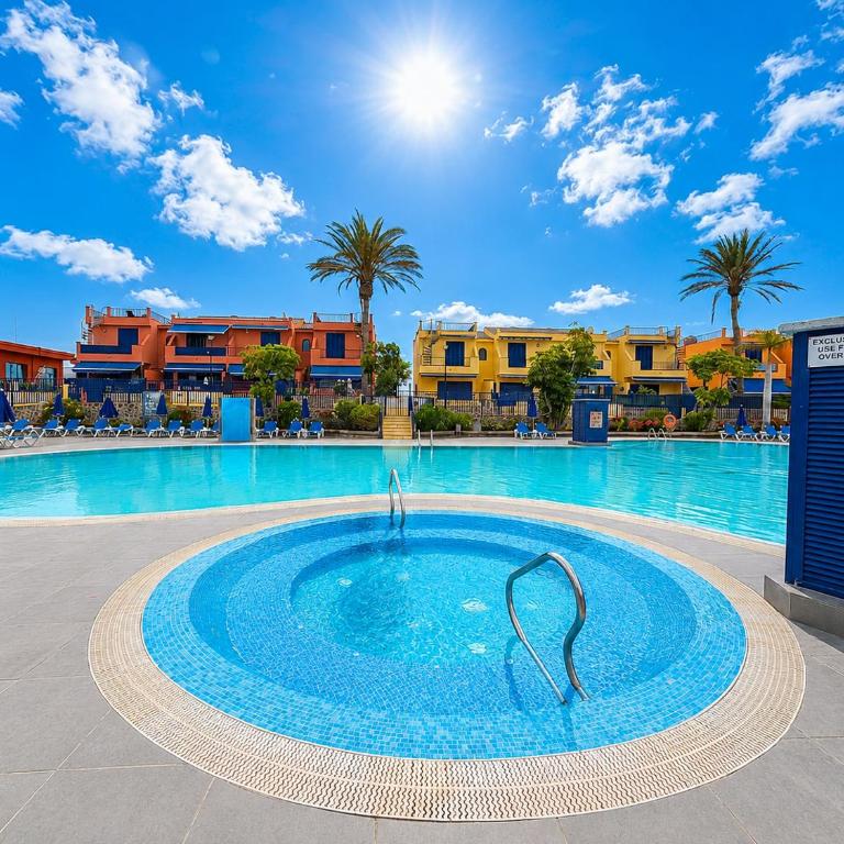 Villa Meloneras - Exclusive Chill Out - Four-Bedroom Villa - 1