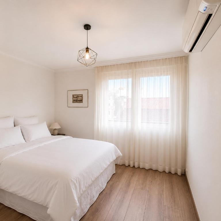 Heart of Nice, Beach 3min, 3 AC Units, Balcony with 4-Seater Dining! - Appartement 2 Pièces - 17
