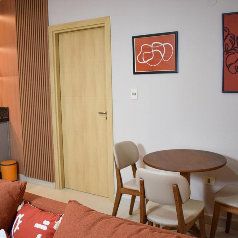 Modern Apartment with Balcony - Shopping in Downtown CDE - Two-Bedroom Apartment - 16