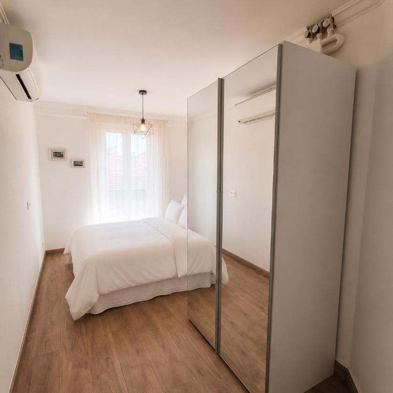 Heart of Nice, Beach 3min, 3 AC Units, Balcony with 4-Seater Dining! - Appartement 2 Pièces - 18