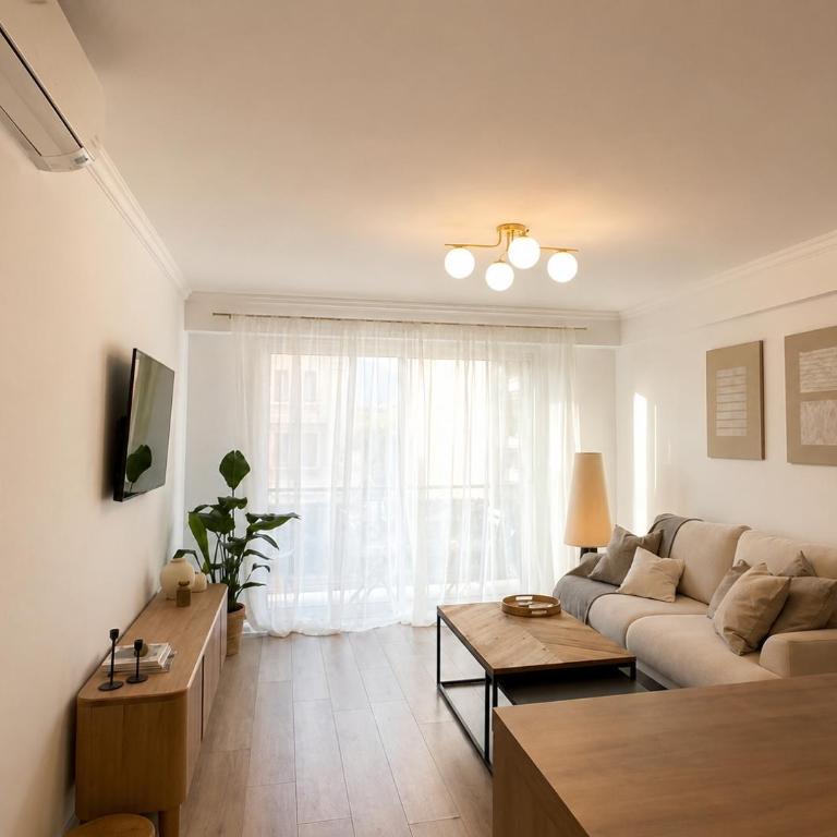 Heart of Nice, Beach 3min, 3 AC Units, Balcony with 4-Seater Dining! - Appartement 2 Pièces - 19