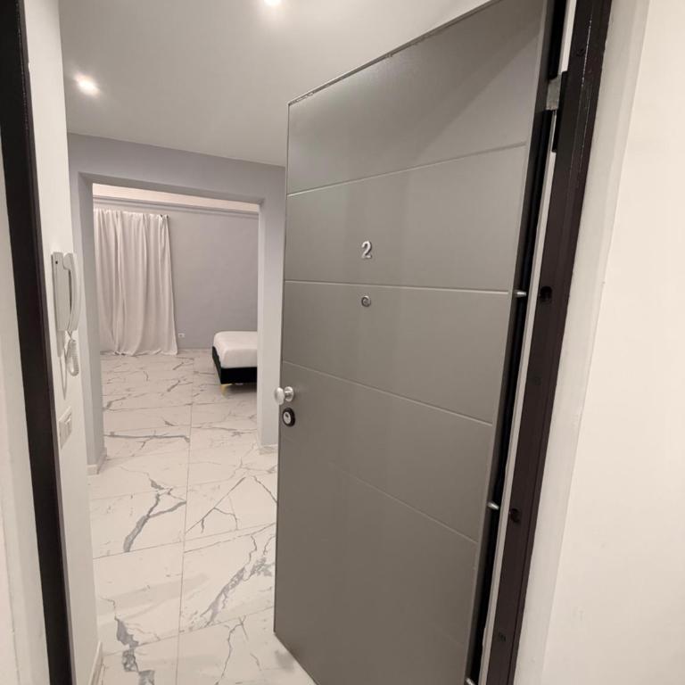 Vulcano Rooms 4 - Large Double Room - 15