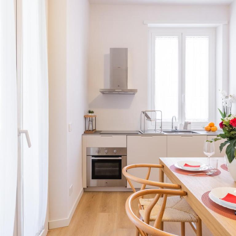 Stylish 2BR 2BA Newly Renovated Apartment-LorenzoILMagnifico - Appartamento con 2 Camere da Letto - 4