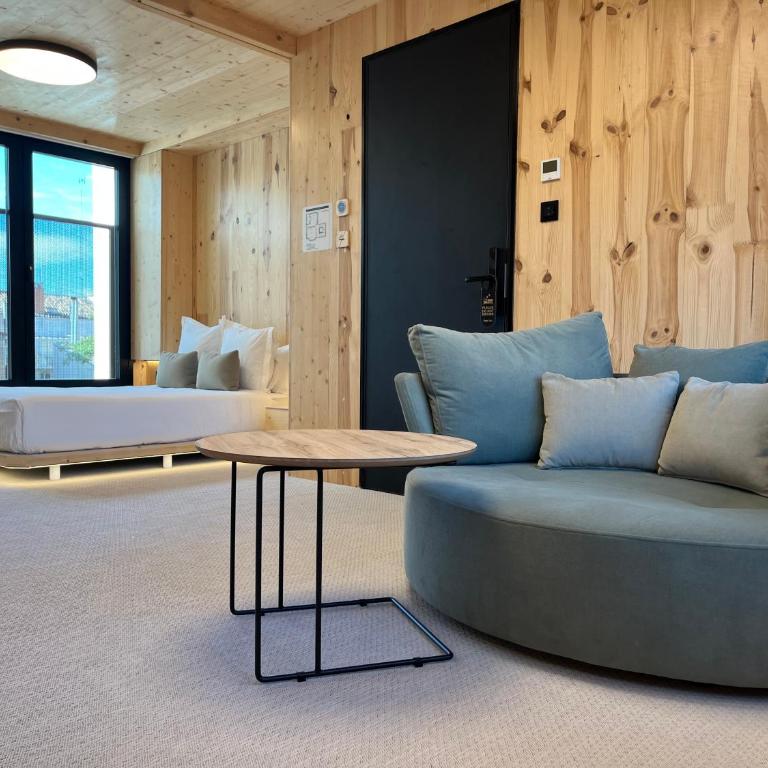 VTZ Minimal Suites - Suite OLIVA - 1