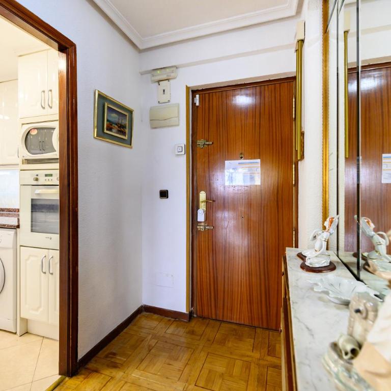 SVI166B - Amplio y luminoso piso de 3 dormitorios y 2 baños en Madrid - Alquiler temporal - Three-Bedroom Apartment - 10