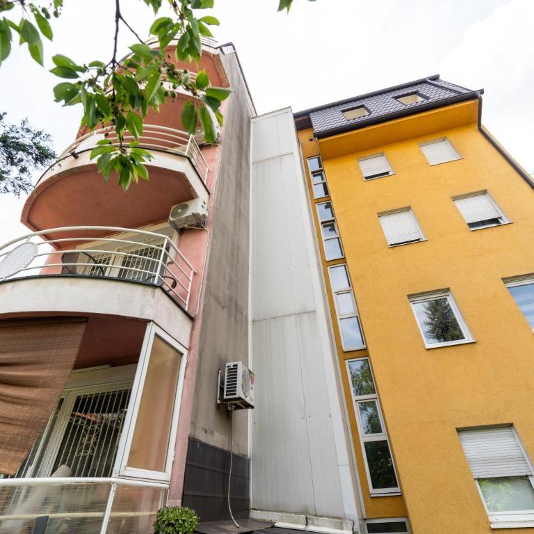 CityCenter Cekalusa Two bedroom Apartment with garden - Apartman sa 2 Spavaće Sobe - 19