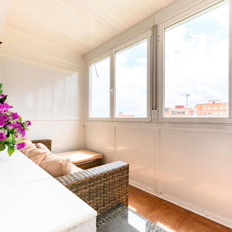 SVI166B - Amplio y luminoso piso de 3 dormitorios y 2 baños en Madrid - Alquiler temporal - Three-Bedroom Apartment - 61