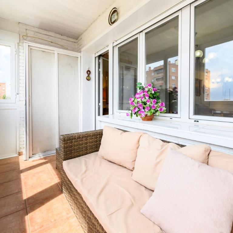 SVI166B - Amplio y luminoso piso de 3 dormitorios y 2 baños en Madrid - Alquiler temporal - Three-Bedroom Apartment - 60
