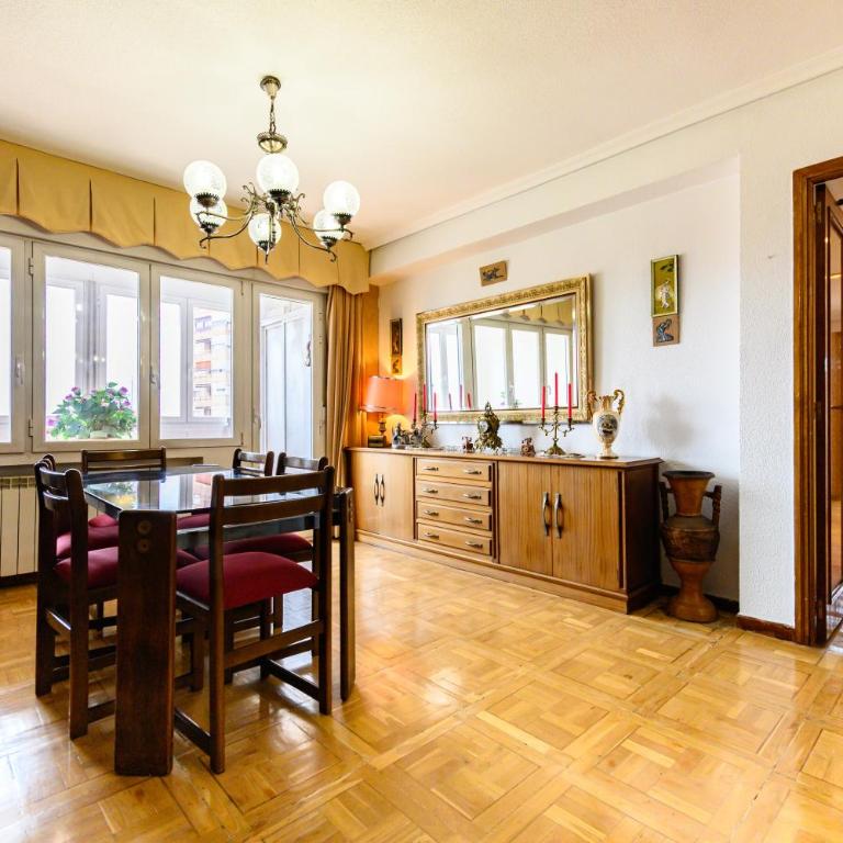 SVI166B - Amplio y luminoso piso de 3 dormitorios y 2 baños en Madrid - Alquiler temporal - Three-Bedroom Apartment - 33