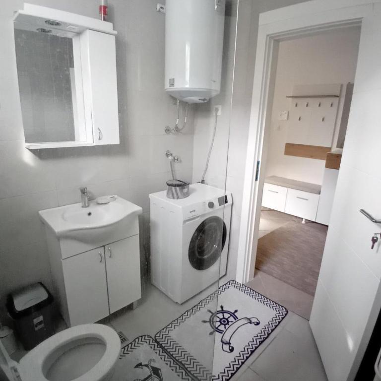 Stan Becici - Two-Bedroom Apartment - 10