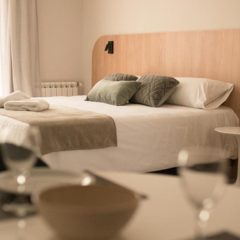 VAYU LuxuryLofts - Estudio con cama extragrande y sofá cama - 5