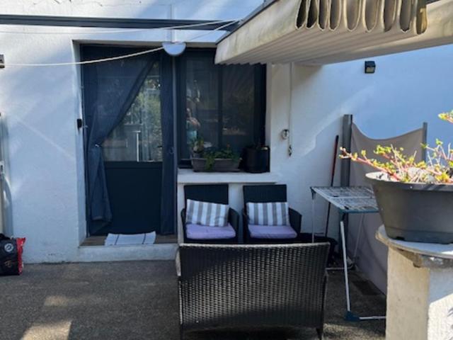 F1 140 rez de jardin - One-Bedroom Apartment - 1