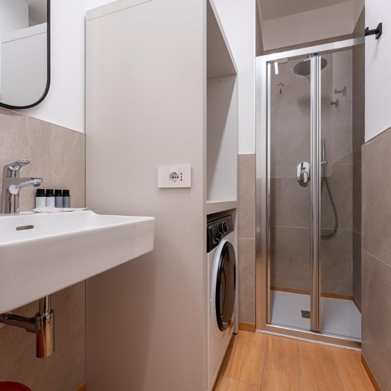 Salò design center apartment with parking - Appartamento con 3 Camere da Letto - 21