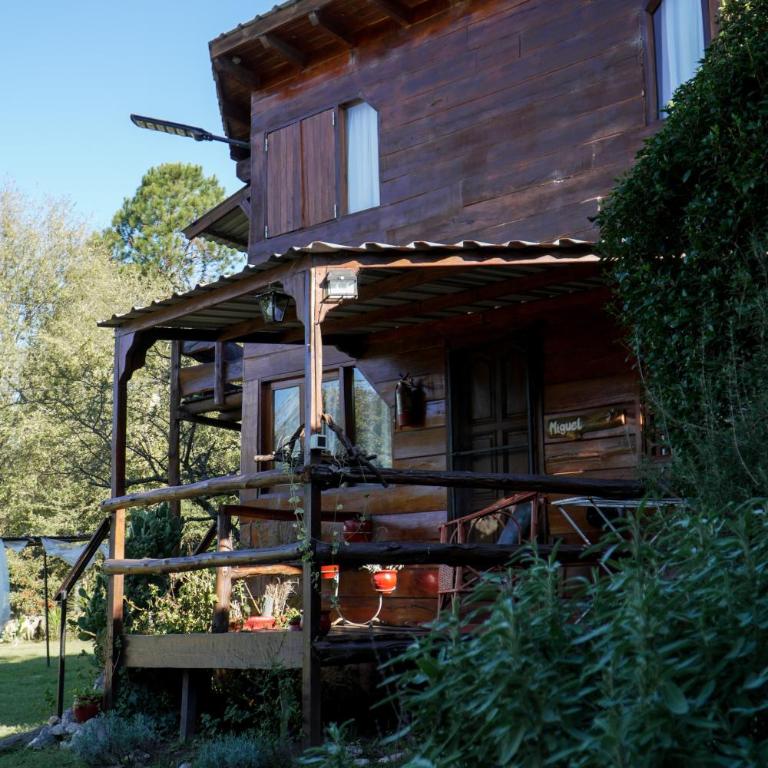 Del Sol a la Montaña EcoLodge - Turismo Consciente - Apartment with Mountain View - 1