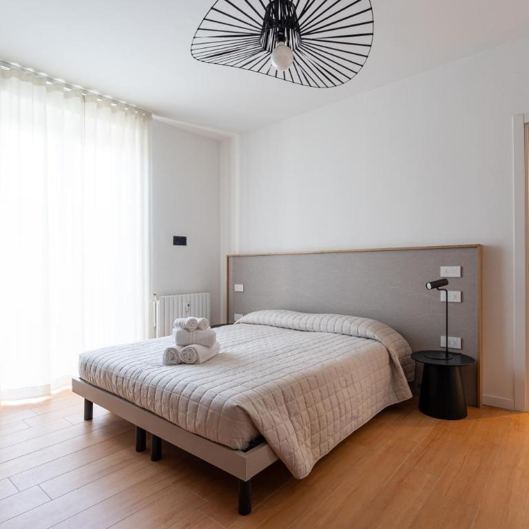 Salò design center apartment with parking - Appartamento con 3 Camere da Letto - 16