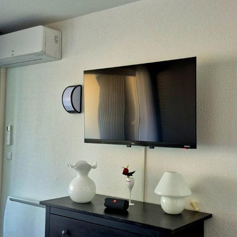 Village naturiste Cap d Agde - Coursives Port Nature 5 - Appartement Entier chambre séparée au calme - One-Bedroom Apartment - 10