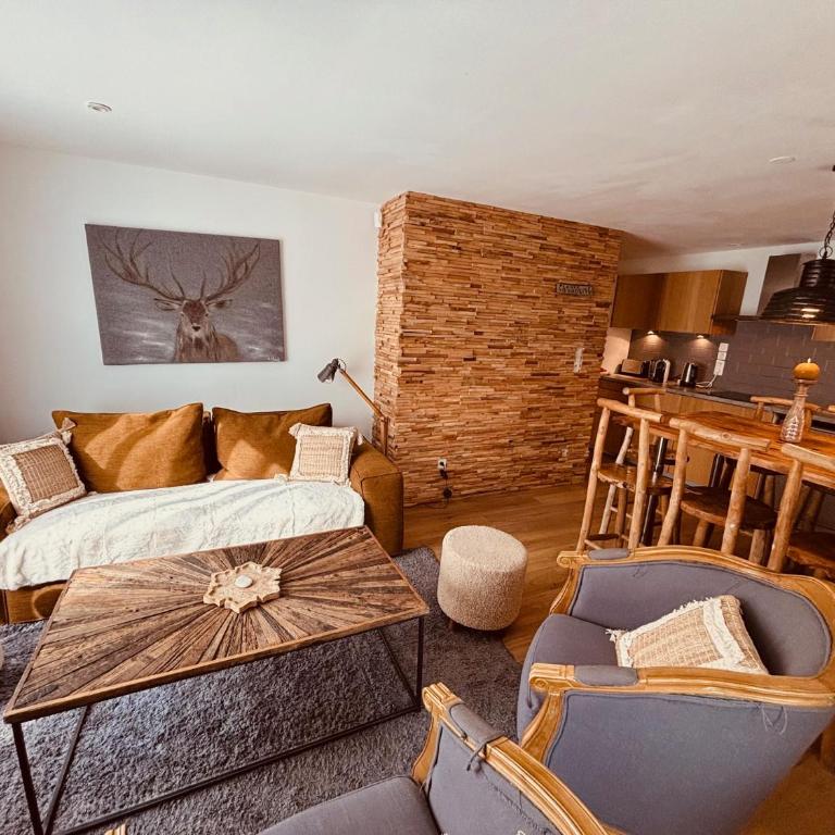 Spacious and stylish flat at the foot of the Mont-Blanc ideal for ski in ski out - Appartement - 3