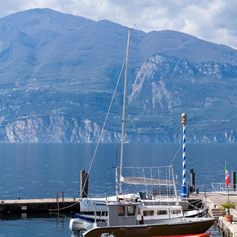 Space 8 sul Lago - Appartamento con 2 Camere da Letto e Vista Porto - 6