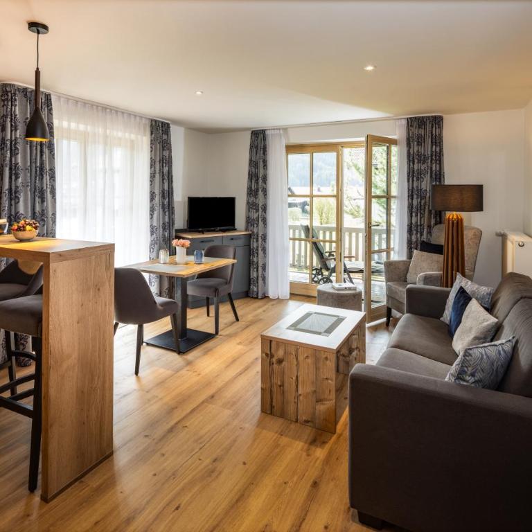 Hubertus Appartements Inzell - Apartment mit Balkon - 5