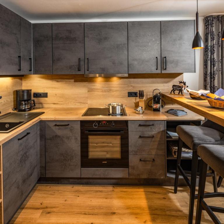 Hubertus Appartements Inzell - Apartment mit Balkon - 3