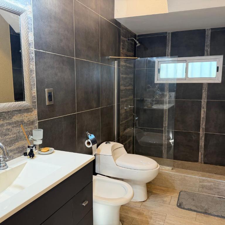 Casa quinta pileta y parrilla en General Rodríguez - Three-Bedroom Villa - 13