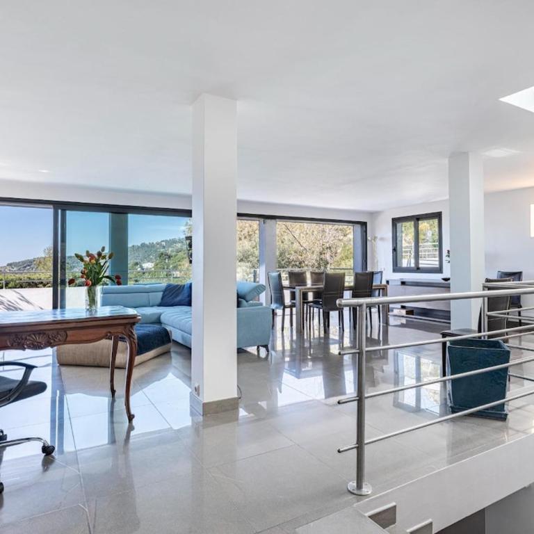 Sunny Seabreeze Villa, Eze, pool close to Monaco - Villa with Private Pool - 11