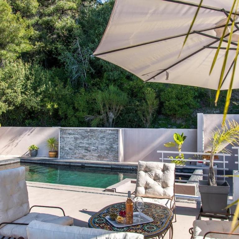 Sunny Seabreeze Villa, Eze, pool close to Monaco - Villa with Private Pool - 17