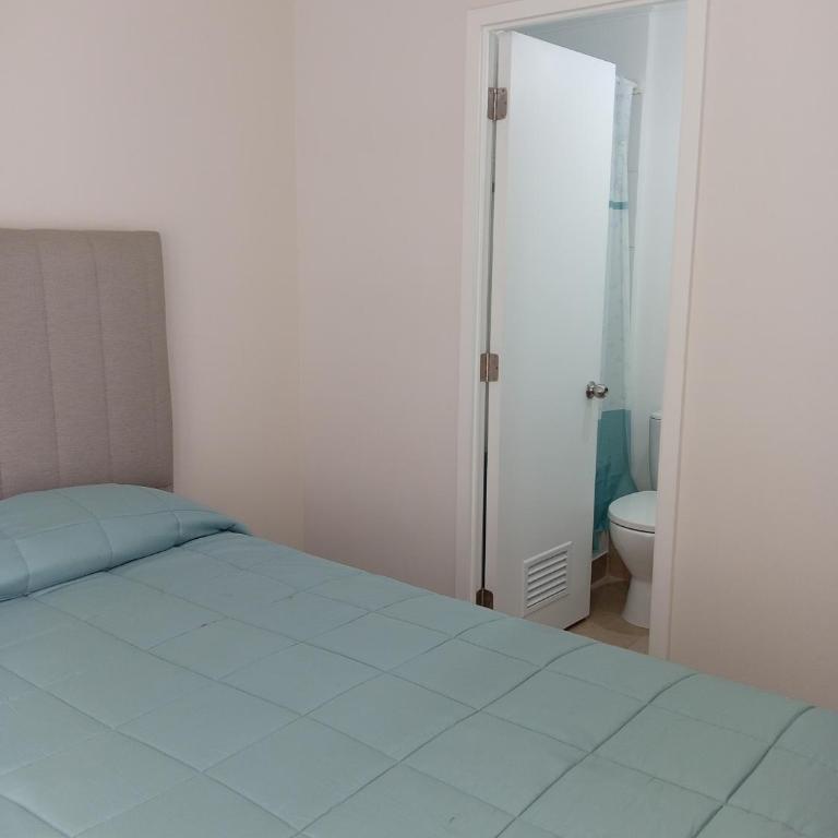 Impecable, cerca de todo - Three-Bedroom Apartment - 2