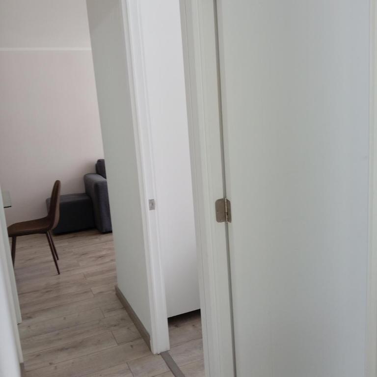 Impecable, cerca de todo - Three-Bedroom Apartment - 5
