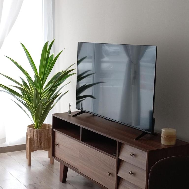 Impecable, cerca de todo - Three-Bedroom Apartment - 20