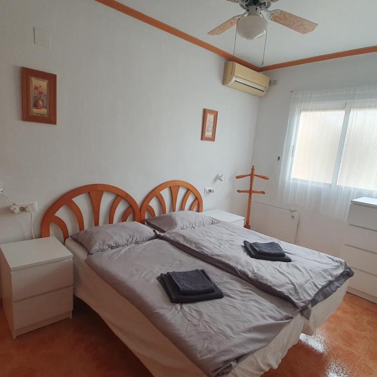 Apartment house Sungrila, 3 rooms, kitchen and terrace - Apartamento de 2 dormitorios - 3