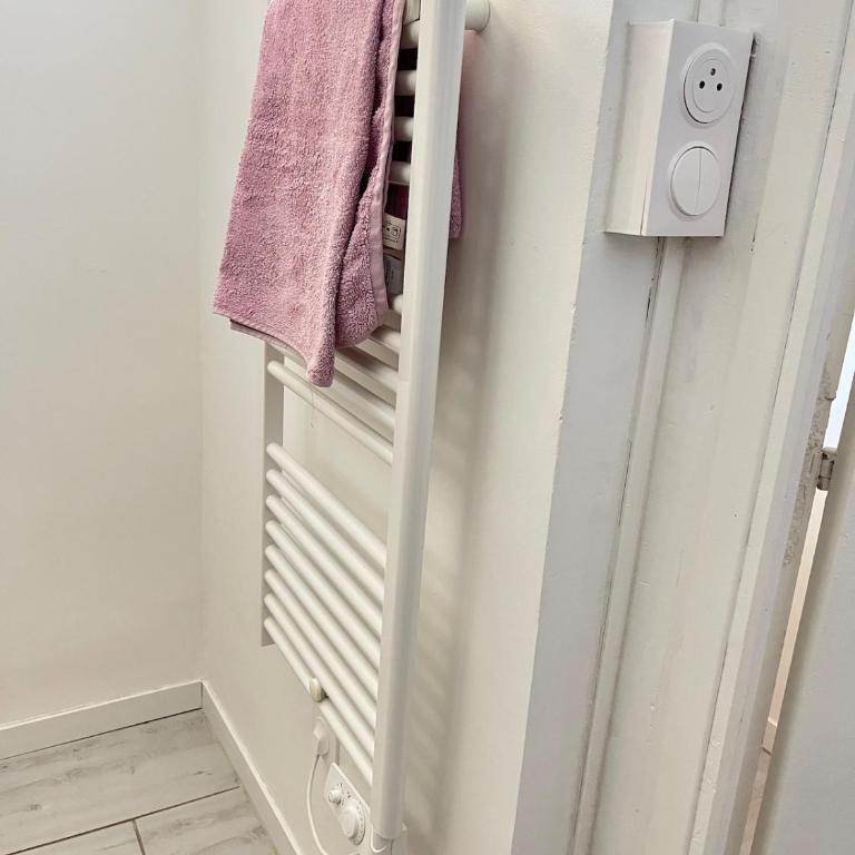 Apt 4 pers Le Lavandou bord de mer clim et parking - Two-Bedroom Apartment - 20