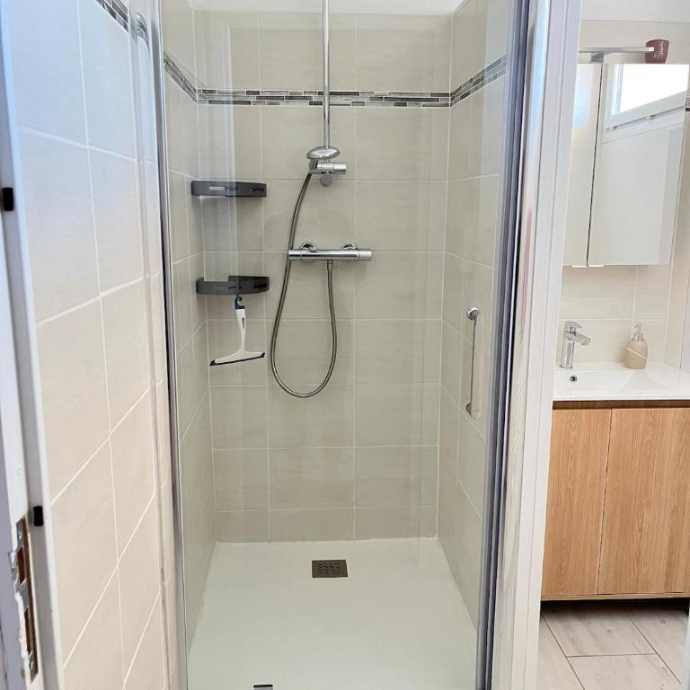 Apt 4 pers Le Lavandou bord de mer clim et parking - Two-Bedroom Apartment - 22