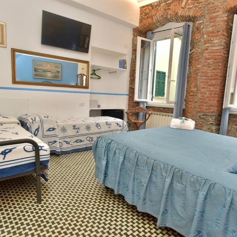 The Vernazza Main Plaza - Rooms & Apartment - Deluxe Vierbettzimmer - 18