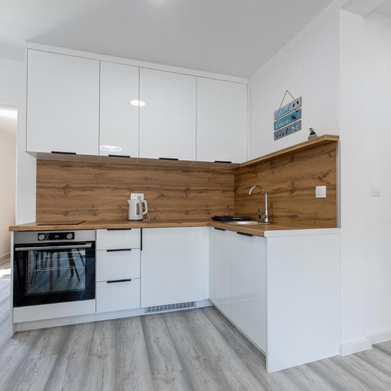 Grey Pearl Old Town with Free Parking - One-Bedroom Apartment - 4