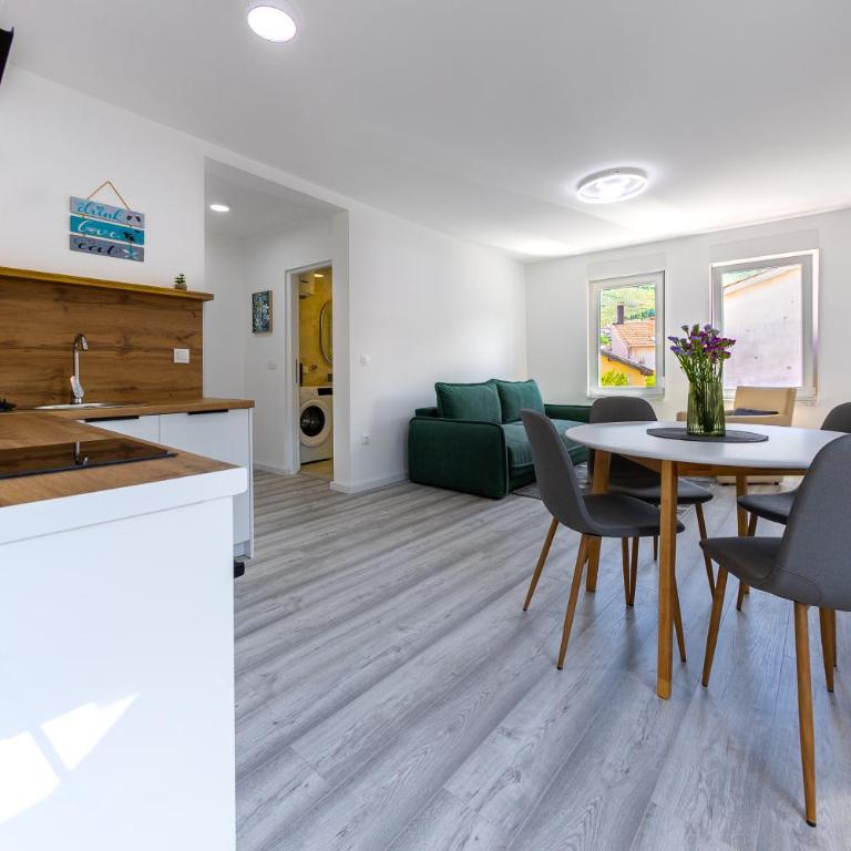 Grey Pearl Old Town with Free Parking - One-Bedroom Apartment - 11