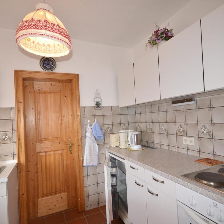 Ferienwohnungen M Cichini - Apartment mit 1 Schlafzimmer und Terrasse - 9