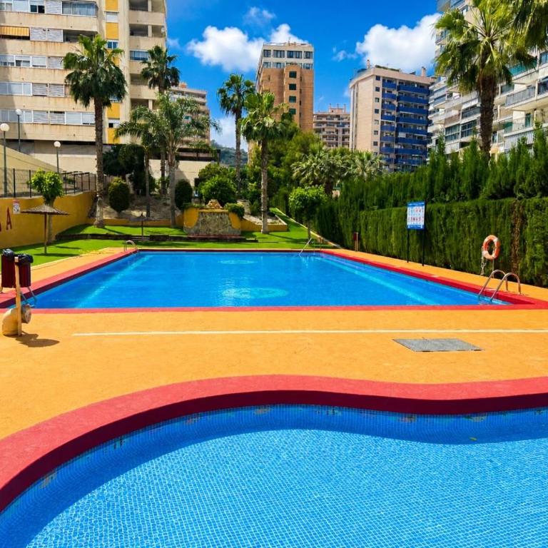 Apartamento con piscina y parking cerca del mar - Two-Bedroom Apartment - 19