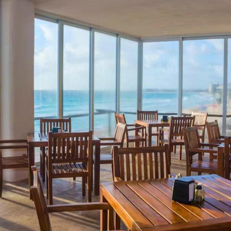 Caribbean View at Cancun Plaza Beachfront Condos - Estudio con vistas al mar - 29