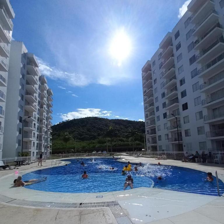 Apartamento Agualina Orange con vista a la piscina - Two-Bedroom Apartment - 2