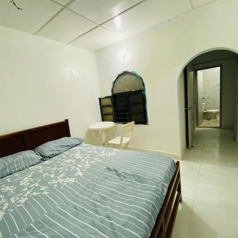 Casa Edi Hostal Santa Marta - Habitación Doble con baño compartido - 4
