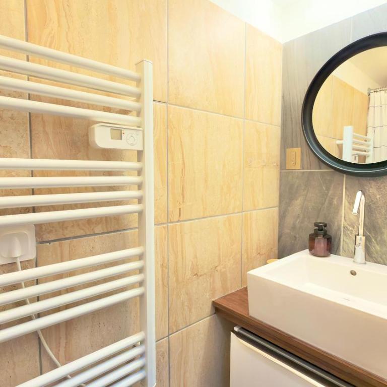 Loft lumière - 4 pers - Parking - Appartement 1 Chambre - 27