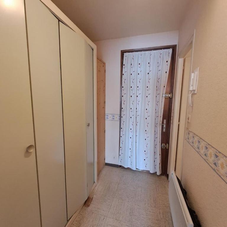 Studio rue pietonne - Apartment - 11