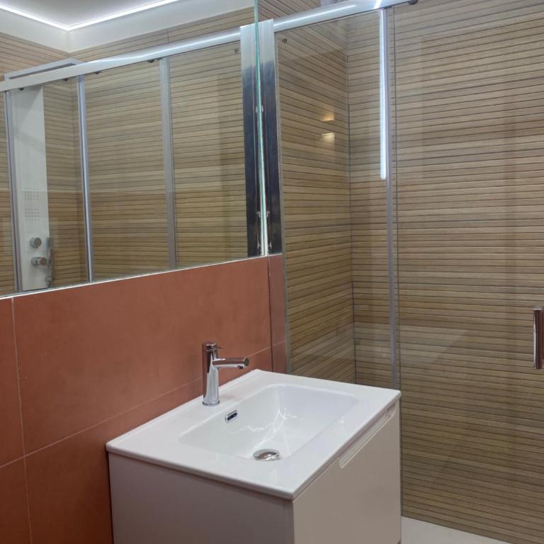 3Markets Rooms - Camera Matrimoniale con Bagno Privato - 5