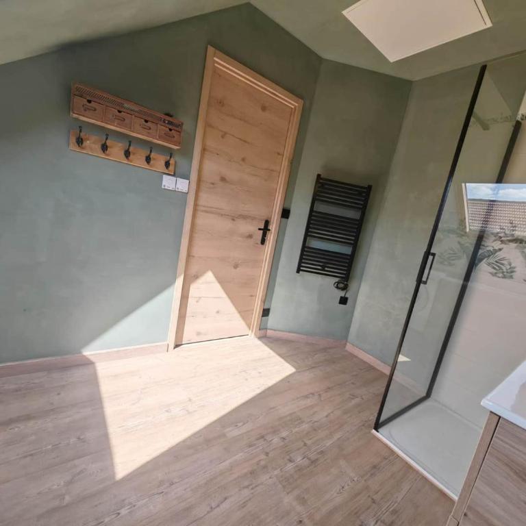 La Cabane 3 étoiles et L'Atelier 4 étoiles appartements jusqu'à 9 personnes - Apartment - 28
