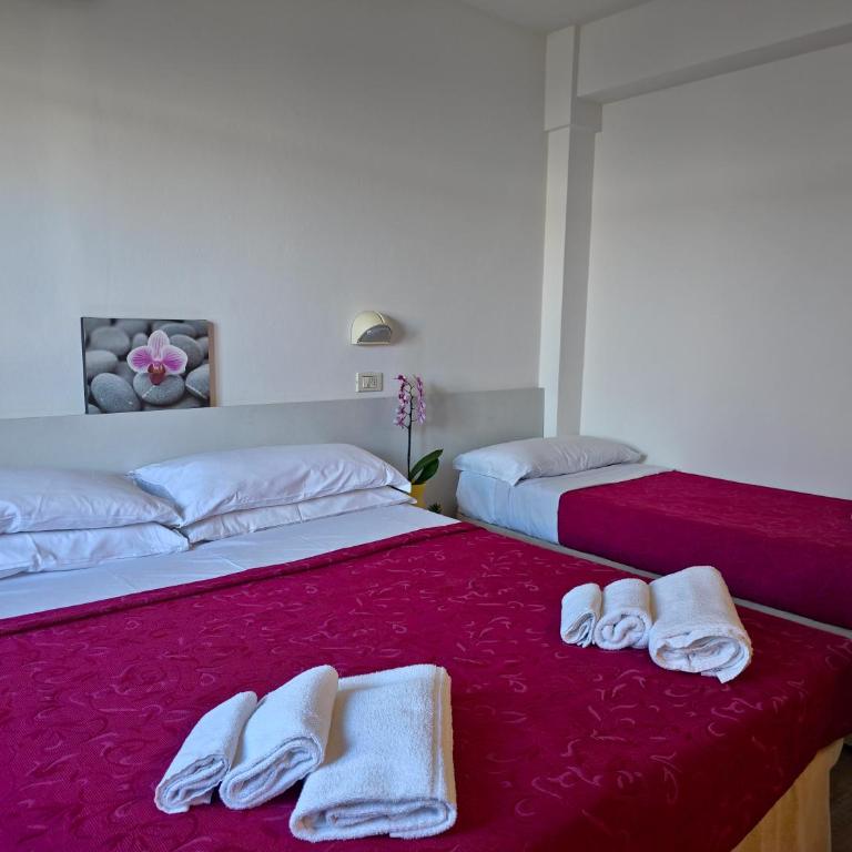 Hotel Ornella - Camera Tripla Classic - 1