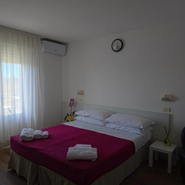 Hotel Ornella - Camera Matrimoniale con Balcone - 2