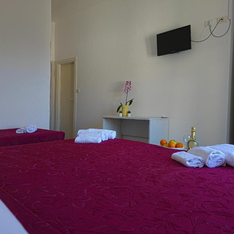 Hotel Ornella - Camera Tripla Classic - 4