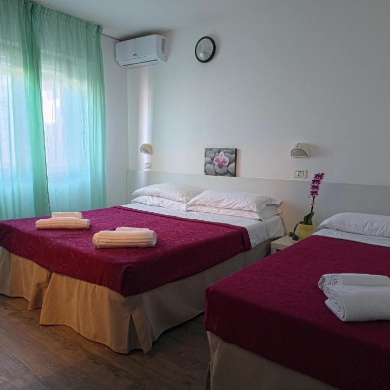 Hotel Ornella - Camera Tripla Classic - 5