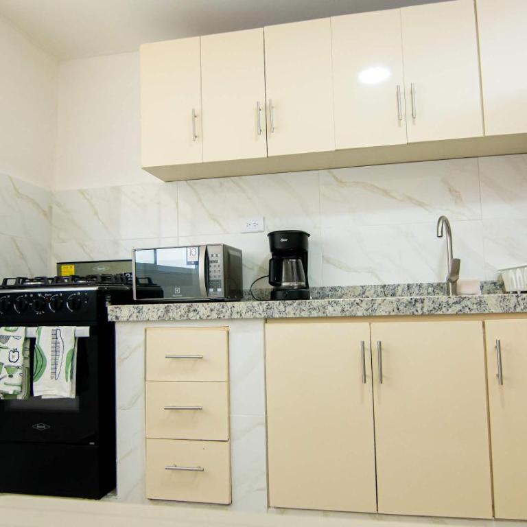 Spacious 3BR Home In Castillo Grande By Huespedia - Apartment - 18